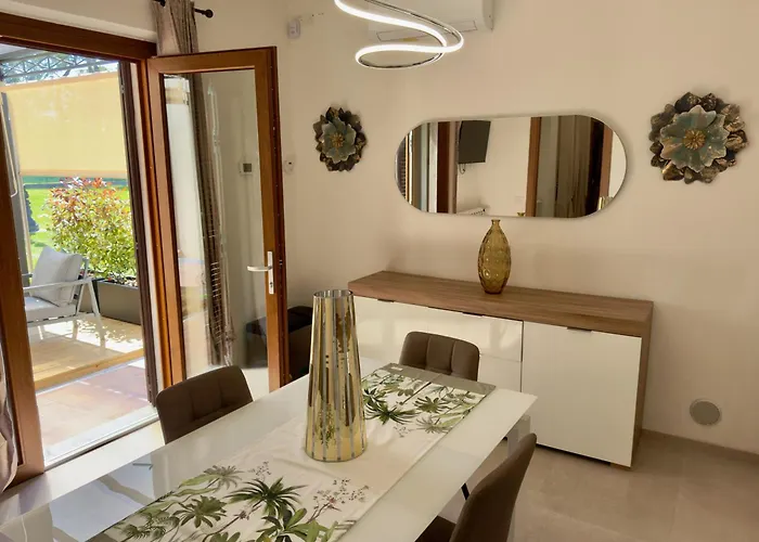 Depandance in Villa a Marina di Massa